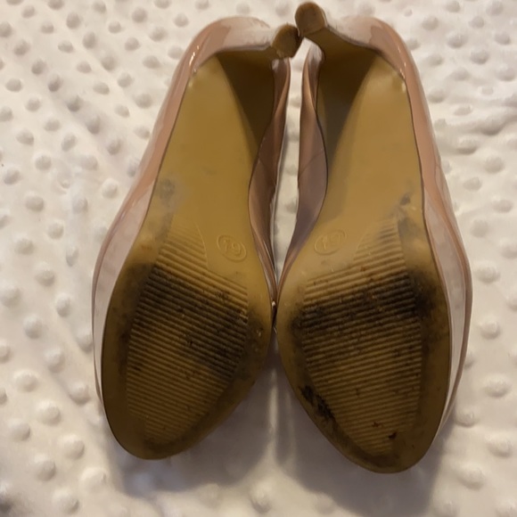 GUC Nude Platform Heels - Picture 6 of 6